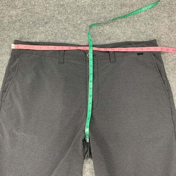 Travis Mathew Shorts Mens 40 Gray Flat Front Hybrid Stretch Nylon Blend Golf - Picture 7 of 13